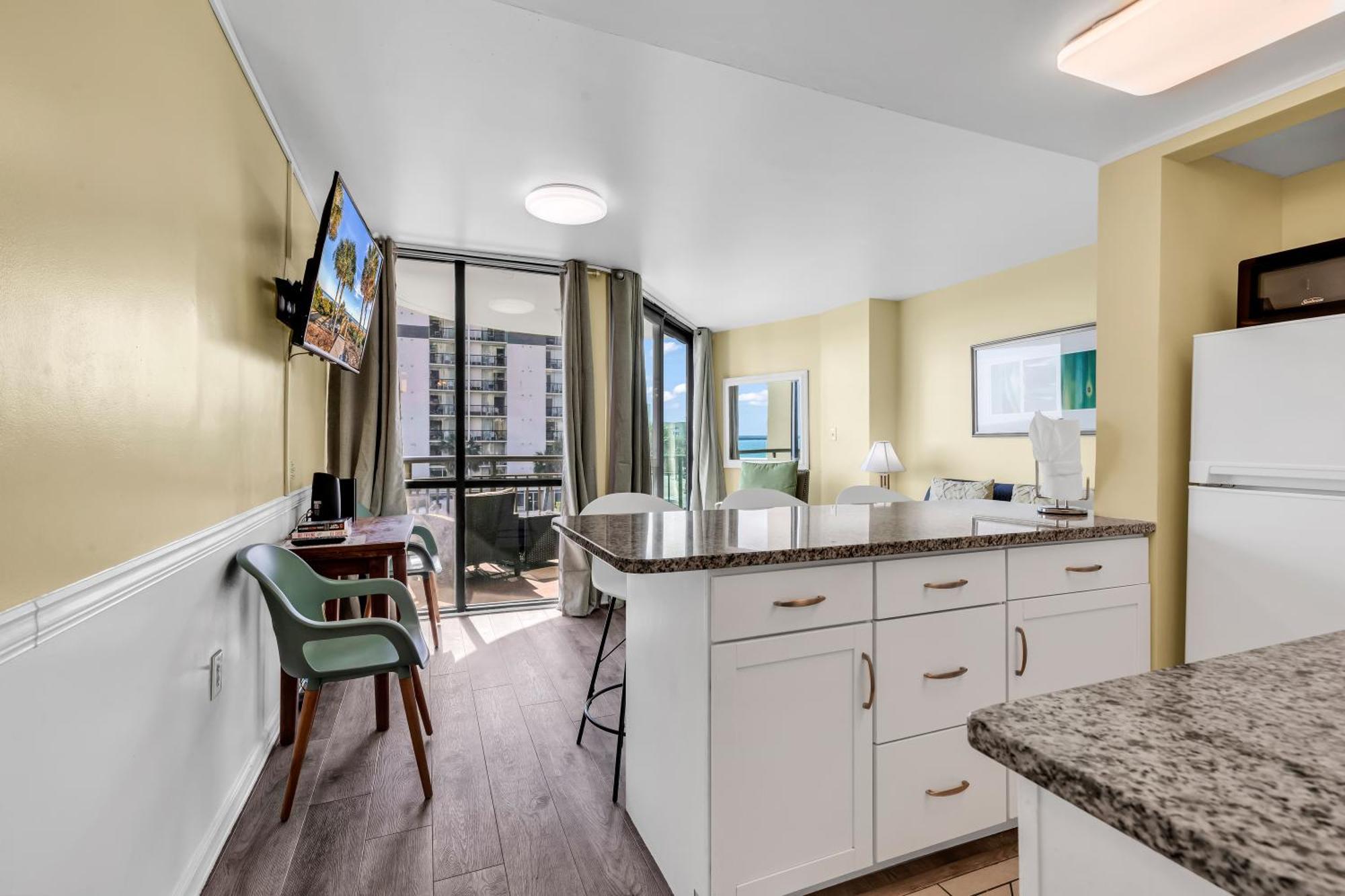 Oceanfront Condo Steps To The Beach W No Resort Fees マートルビーチ エクステリア 写真